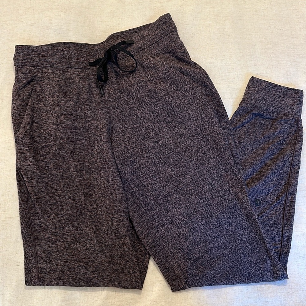Lululemon Ready to Run high rise jogger